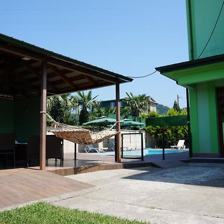 Villa Qero Batumi Bagian luar foto